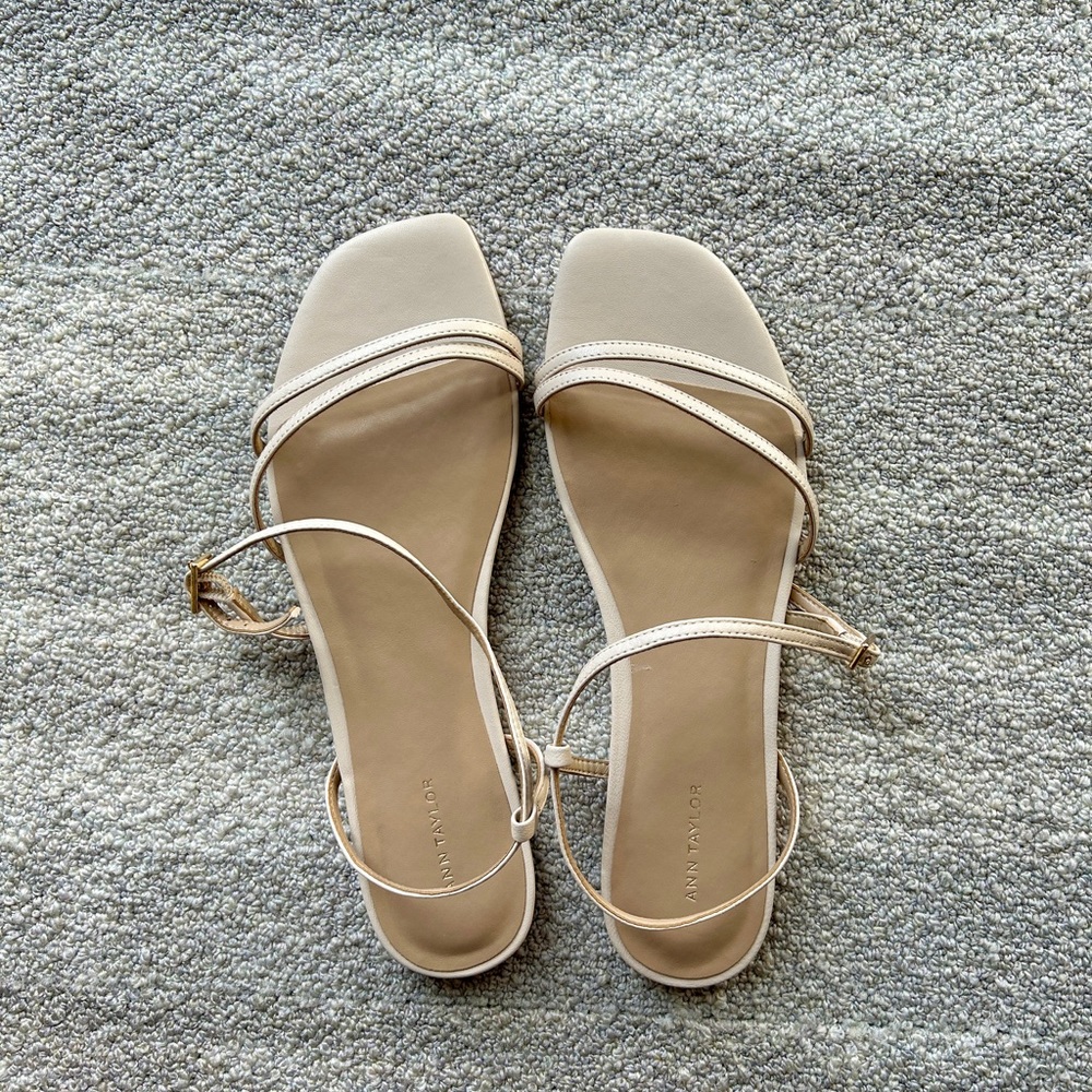 Ann Taylor leather New Never Worn Sandals Size 8